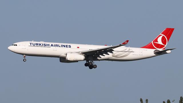 TC-LOE:Airbus A330-300:Turkish Airlines